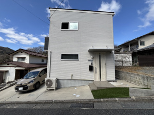 広島市安佐北区亀山6丁目