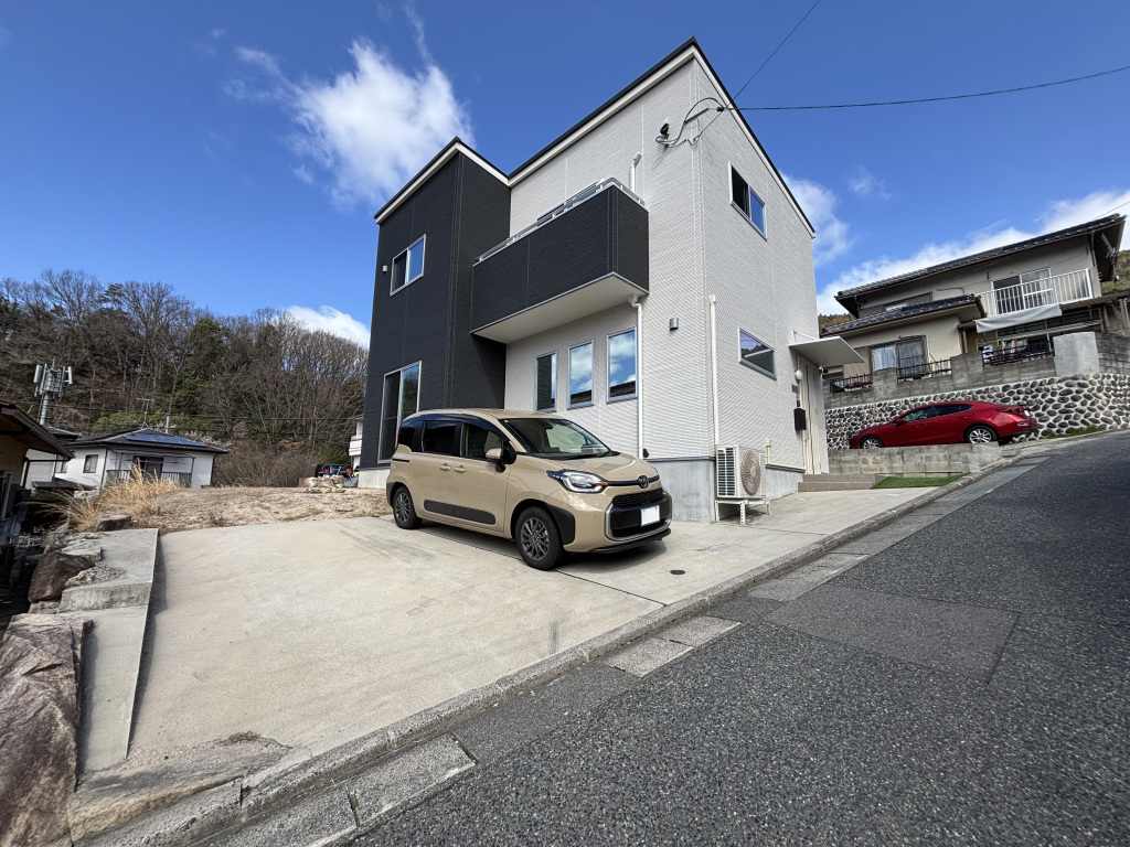 広島市安佐北区亀山6丁目