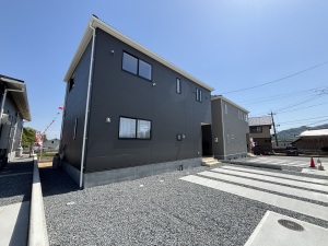 【新築】東広島市八本松飯田4丁目　No.2